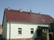 Häuserdach mit Kacheln