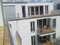 Moderne Wohnung mit Balkon