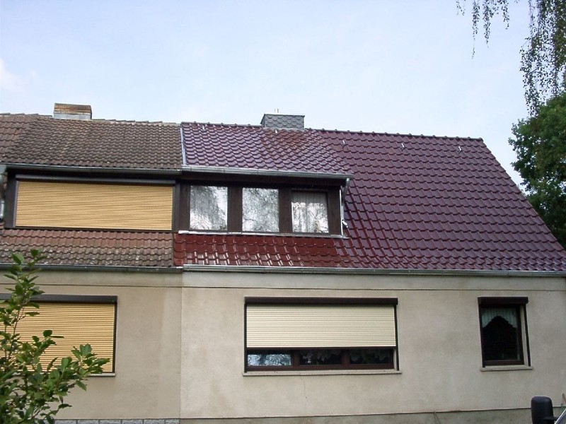Dach mit verschiedenen Ziegeln